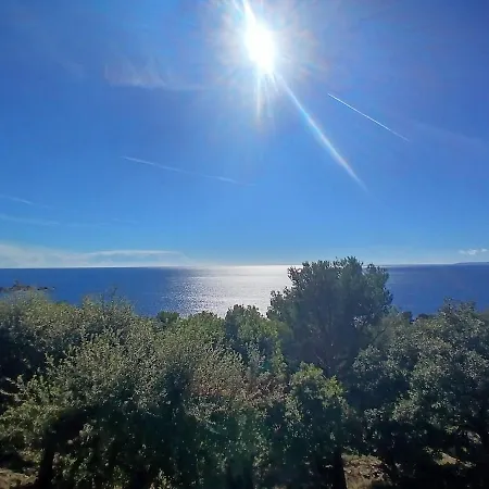Vacation With Exceptional Sea Views In St Raphael